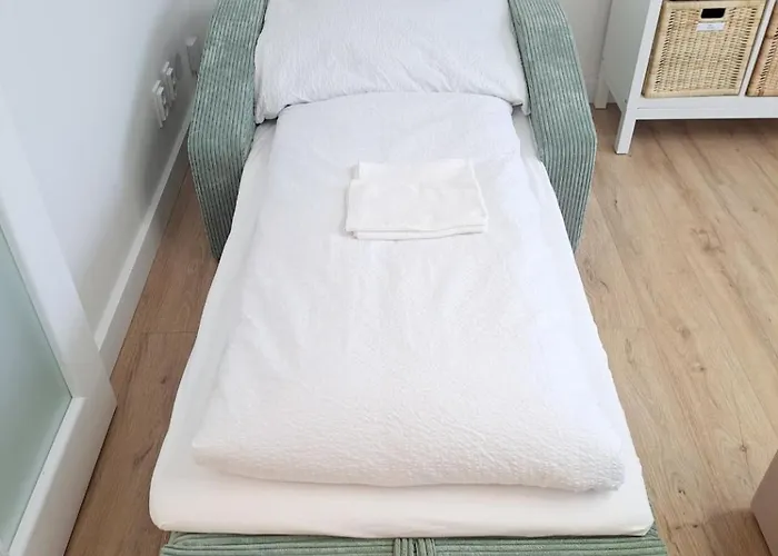 Beige Bed * براتسيلافا